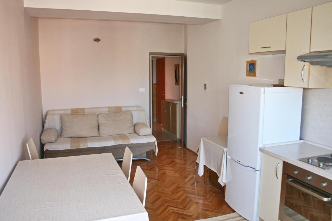 Apartments With A Parking Space Bilo, Primosten - 12868 Zewnętrze zdjęcie